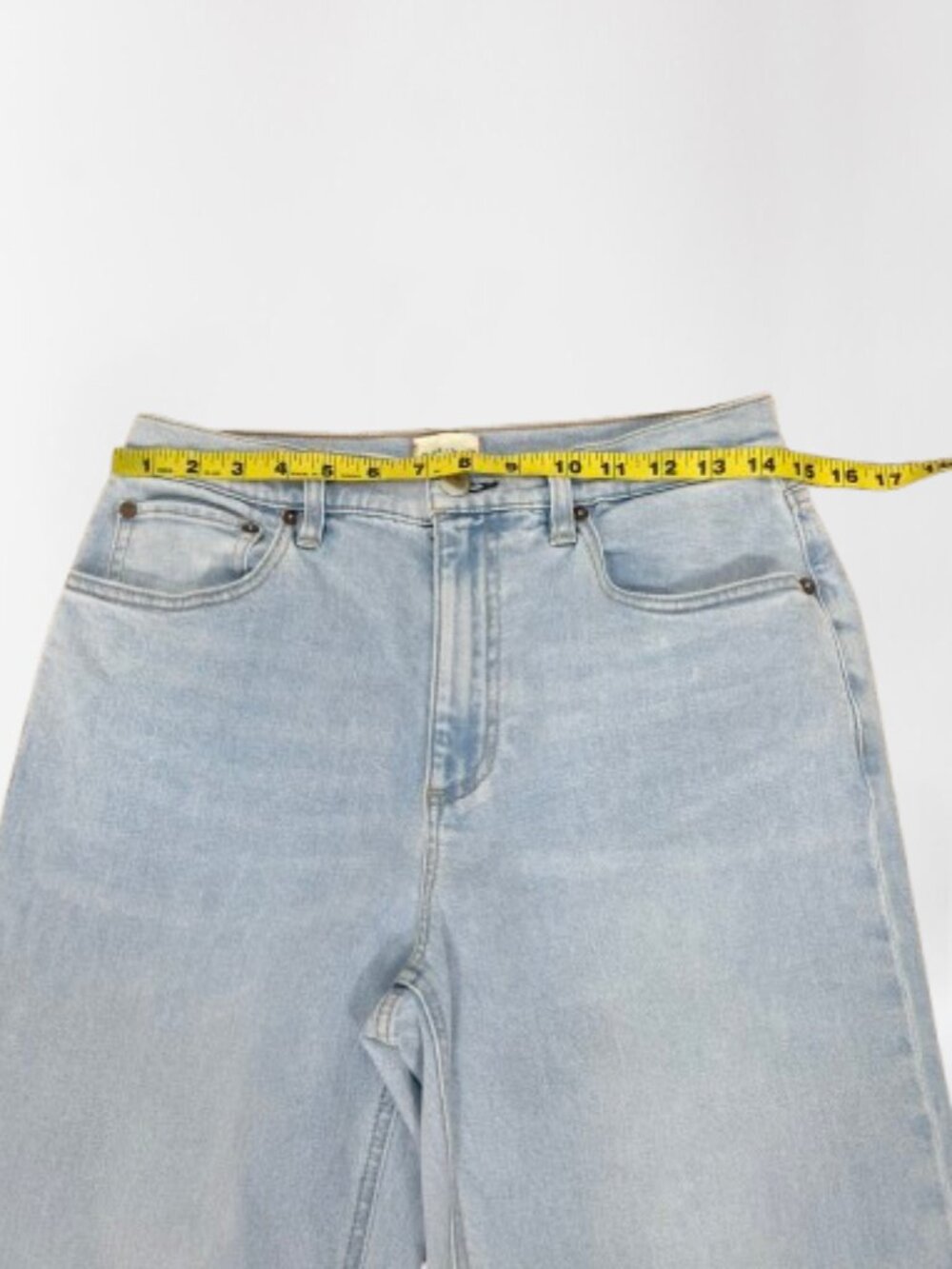 Alice+Olivia High Rise Bootcut Jeans Raw Hem Size 28 x 31" Light Blue - Picture 9 of 10